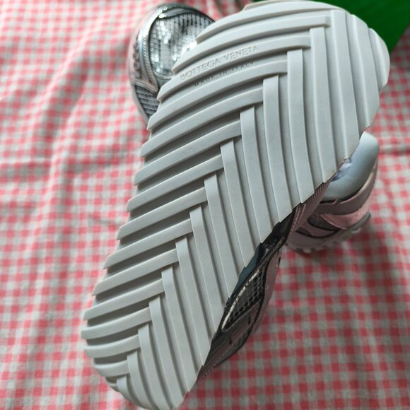 Bottega Veneta Silver Lightweight Sneakers - Picture 7 of 9